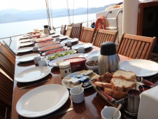 Завтрак на борту